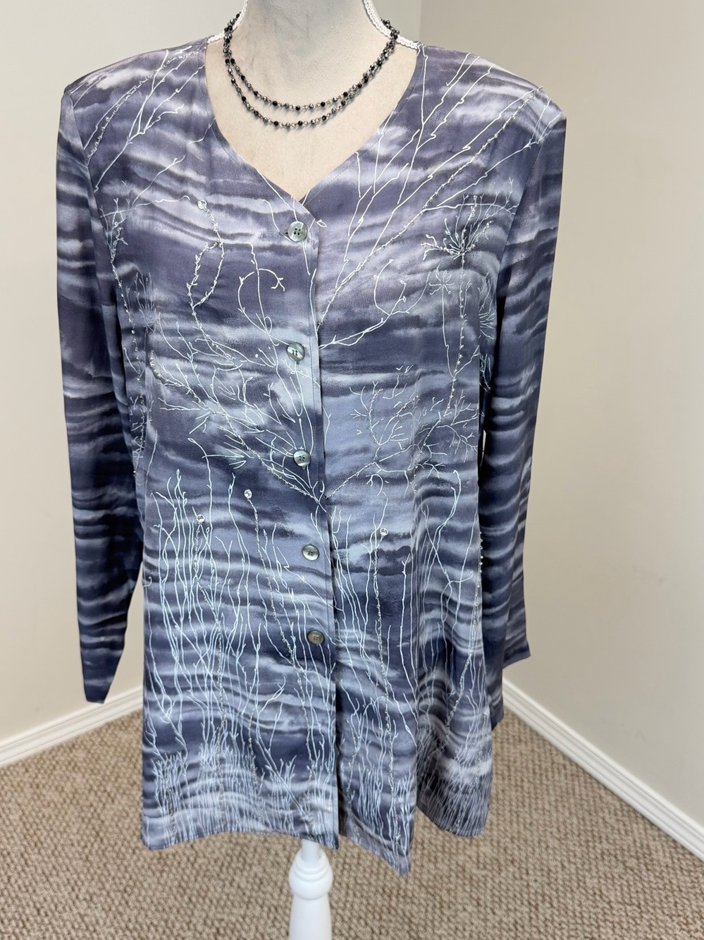 Vintage Diane Gilman 100% Silk Blouse L Embroidered Top Gray Art Boho 80s NWT
